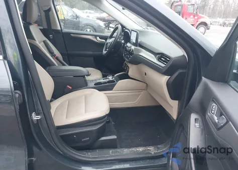 2022 Ford Escape Titanium from USA, damaged, VIN 1FMCU9J97NUB99787